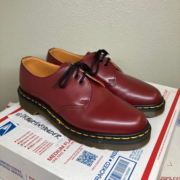 90's Vintage ENGLAND gibsons Wmns sz 8 shoes Dr. Martens 1461 cherry red oxblood - Picture 2 of 16